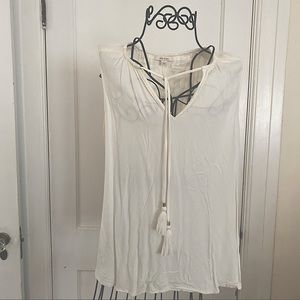 Ella Moss, sleeveless, pleated back blouse